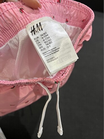 6-9 Ay Beden H&M deniz şortu