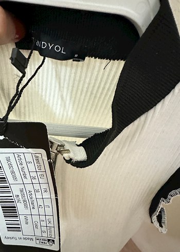 Tasarım Siyah Beyaz bel dekolteli  Kadın Body - Görsel 2