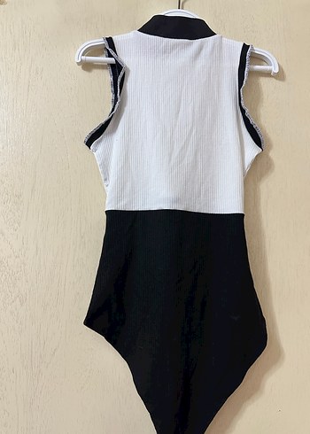Tasarım Siyah Beyaz bel dekolteli  Kadın Body - Görsel 3