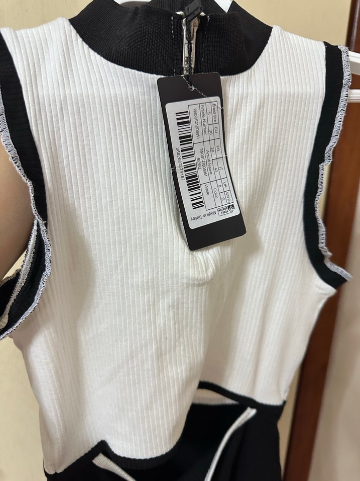 Tasarım Siyah Beyaz bel dekolteli  Kadın Body - Görsel 4