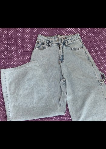 Gri Düğmeli Bol Kesim Kadın Kot Pantolon