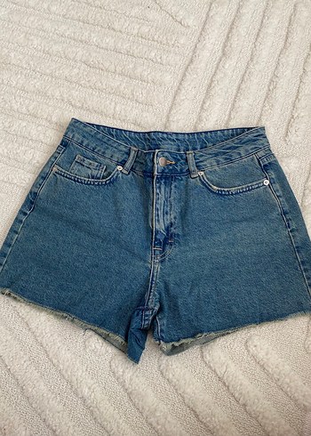 38 Beden mavi Renk Salaş Kesim Mavi Denim Mini Şort