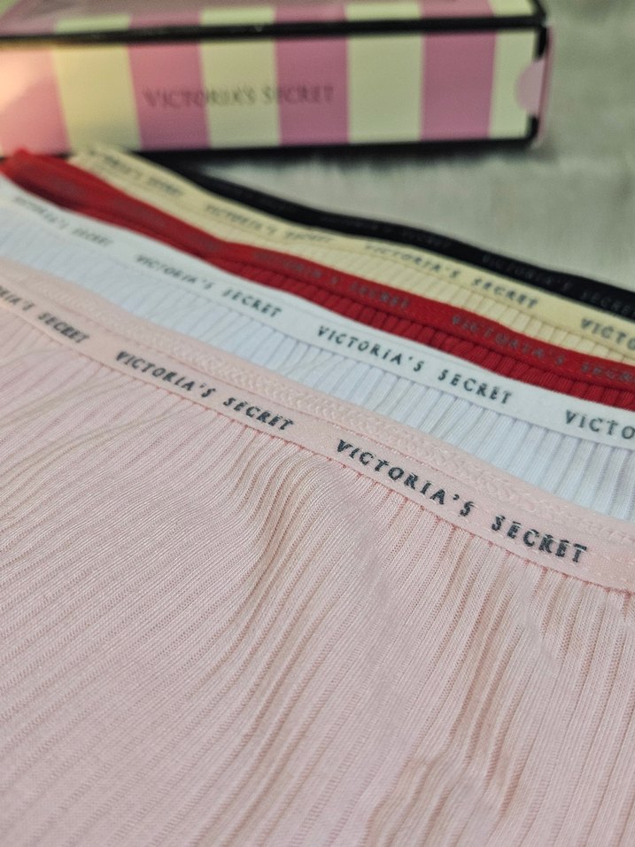 Victoria's Secret Kadın Bikini Külot Seti 5'li
beden için mesajj - Görsel 2