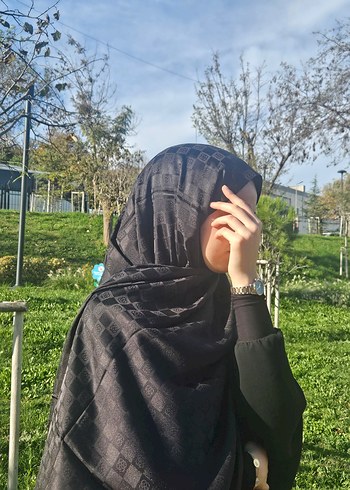 Siyah Jakarlı Kadın Şal SHAWL SECRET - Görsel 2