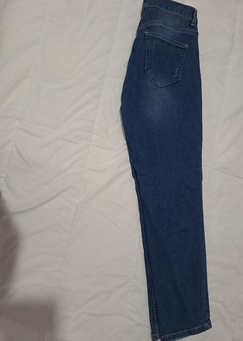 Nakışlı ve Yırtık Detaylı Mavi Kadın Kot Pantolon koton - Görsel 4