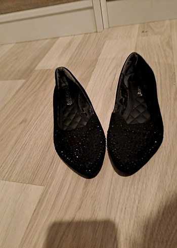 Diğer Siyah Payetli Kadın Babet
