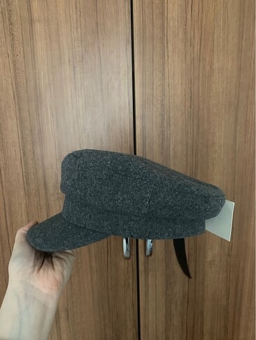 Zara Etiketli Kasket