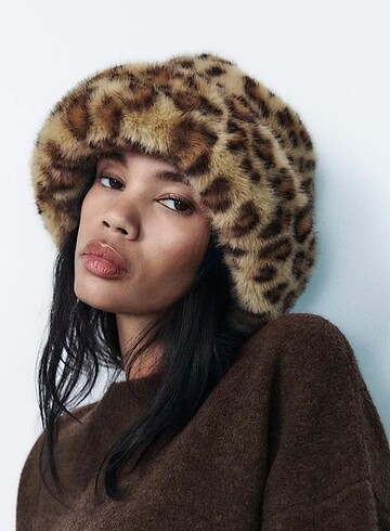 Zara Etiketli Leopar Desenli Bere