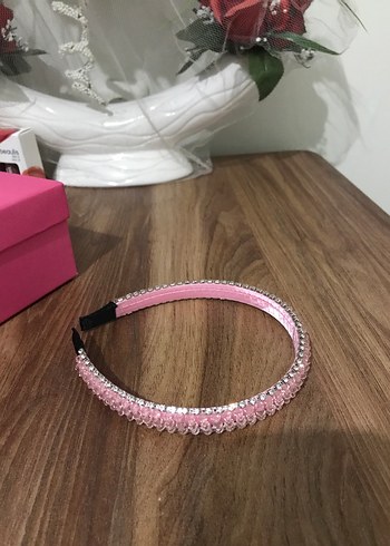Beden Parlak Taş İşlemeli Pembe Taç