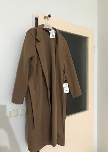 Diğer Bej Uzun Kuşaklı Kadın Kaban