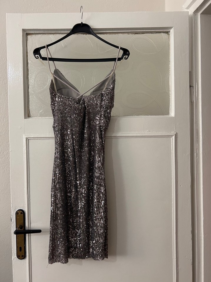 Payet kısa elbise - Görsel 2