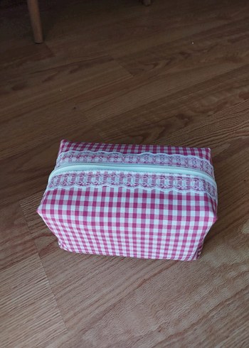 Fermuarlı Pembe Ekose Makyaj Çantası