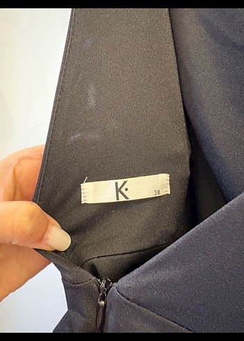 Kei Kei Siyah Drapeli Uzun İp Askılı Elbise - Görsel 4