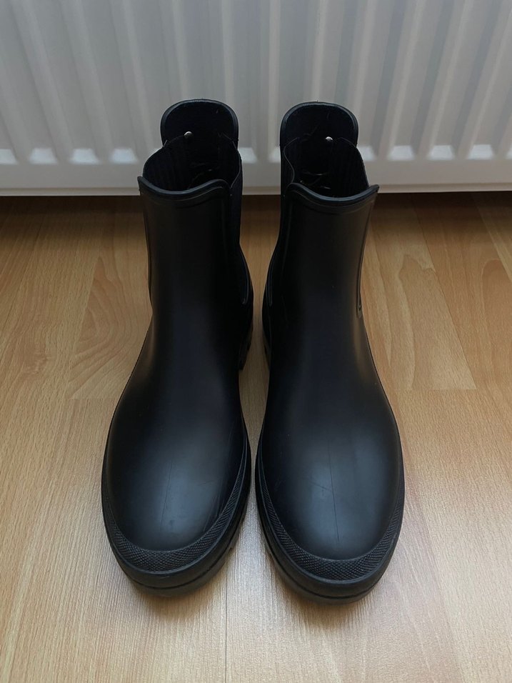 İgor Siyah Kadın Bot - Görsel 5