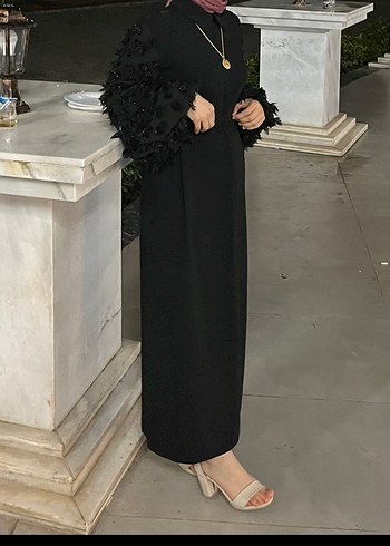 Siyah Uzun Kollu Tüylü Gotik Elbise