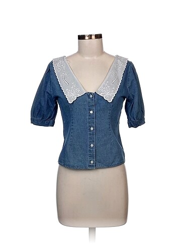 Stradivarius Bluz %70 İndirimli.
