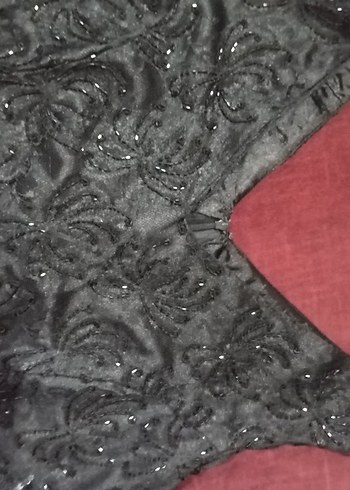 42 Beden Siyah Nakışlı Uzun Kollu Gotik Abiye Elbise