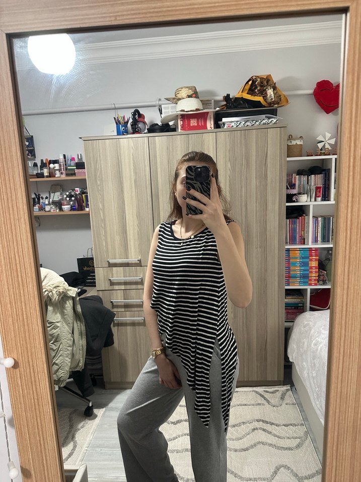 Gri Çizgili Straplez Kadın Atlet - Görsel 4