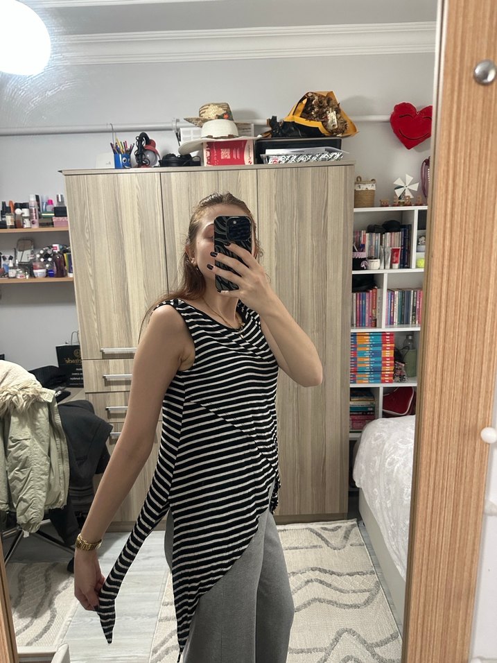 Gri Çizgili Straplez Kadın Atlet - Görsel 2