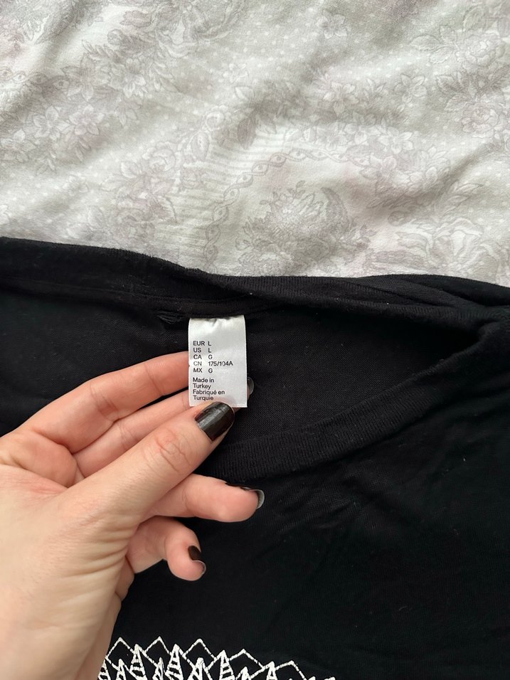 Bohem Tarz Siyah Baskılı Kadın Tişört - Görsel 5