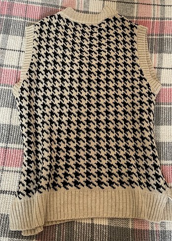 Kadın Krem renkli desenli  V Yaka Örgü Süveter - Görsel 2