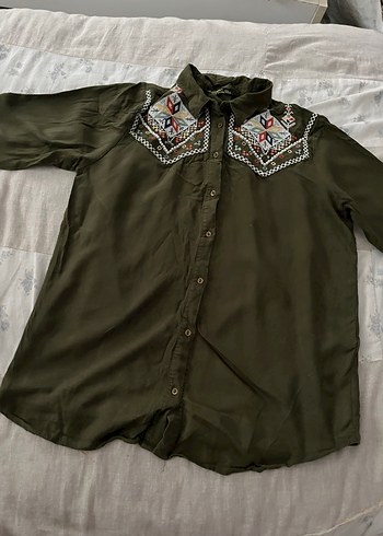 Nakışlı Düğmeli Haki Bohem Gömlek