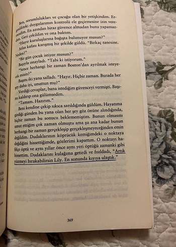  Beden Renk Bizimle Başladı Bizimle Bitti - Colleen Hoover