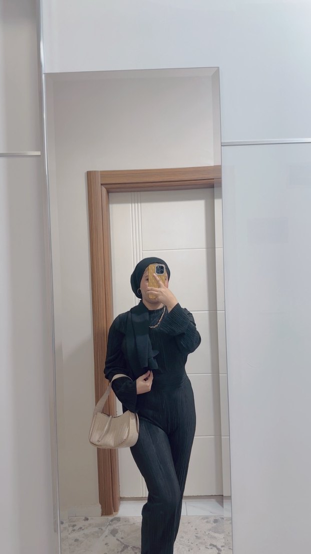 Siyah Tulum - Görsel 2