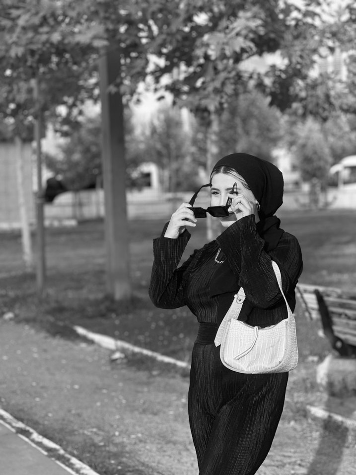 Siyah Tulum - Görsel 4