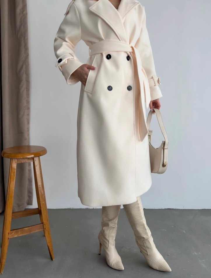 Kadın Beyaz Süet Uzun Kesim kaşe kaban - Görsel 3