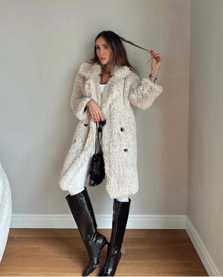 Ekru Uzun Kürk Detaylı Kadın Kaban - Görsel 3
