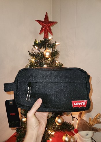 Levis Juicy Couture Mavi Zincir Detayli Deri Kadin Canta