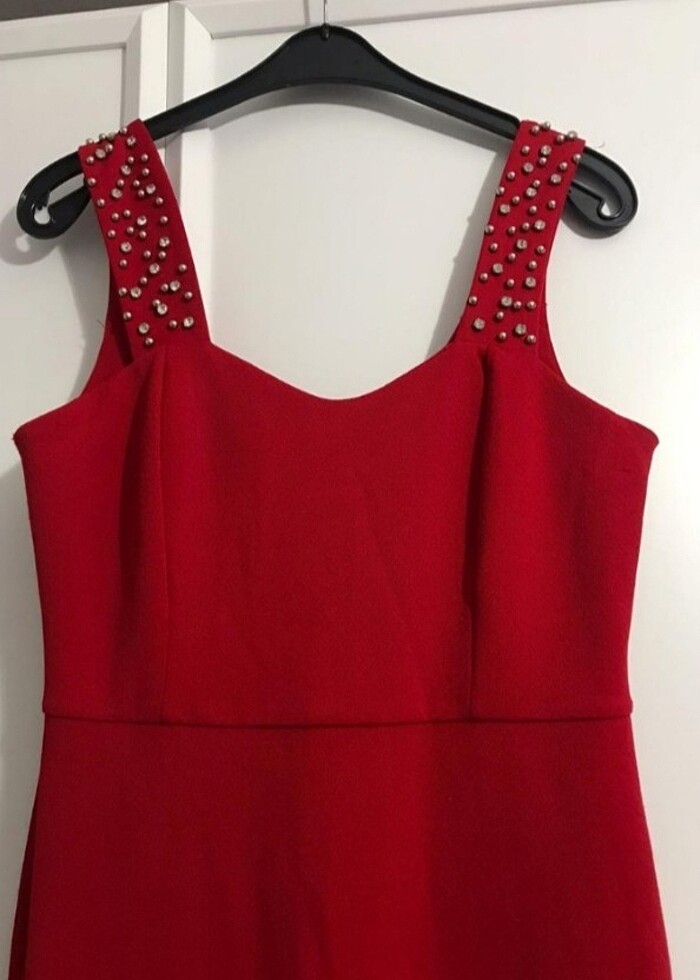 Kırmızı elbise  - Görsel 5