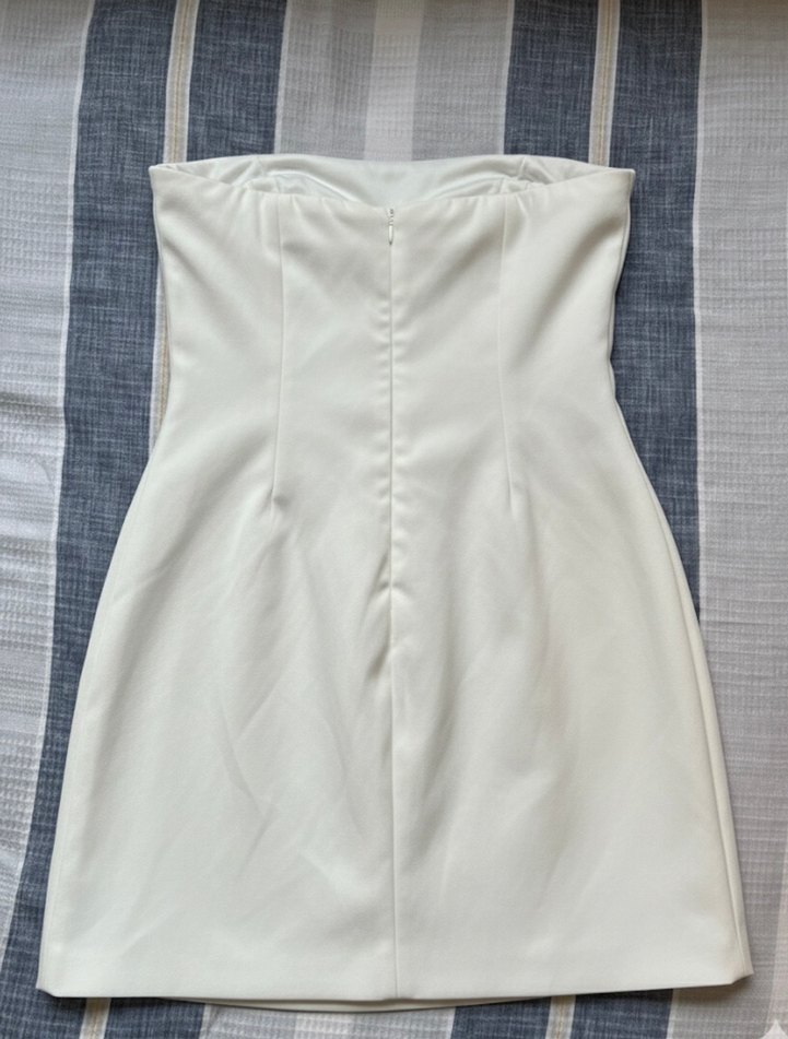 Askısız Mini Beyaz Elbise - Görsel 2