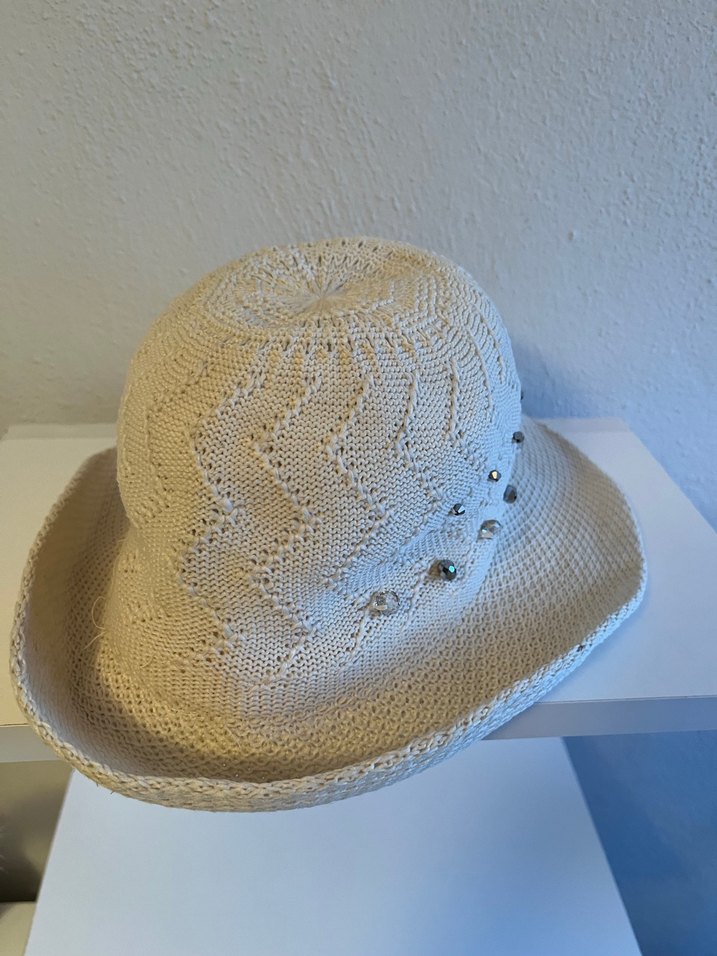 Boncuk Detaylı Beyaz Örgü Bohem Kadın Şapka - Görsel 2