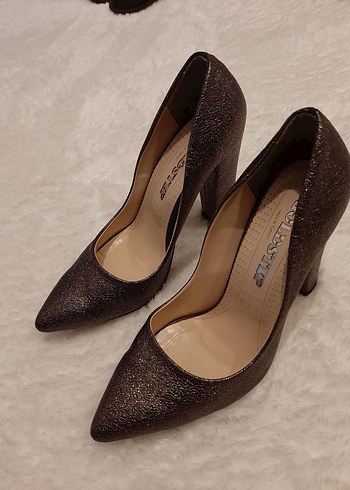 Kahverengi Yılan Desenli Topuklu Ayakkabı - Görsel 2