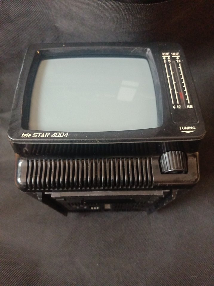 Siyah Retro Mini Televizyon Monitörü - Görsel 2