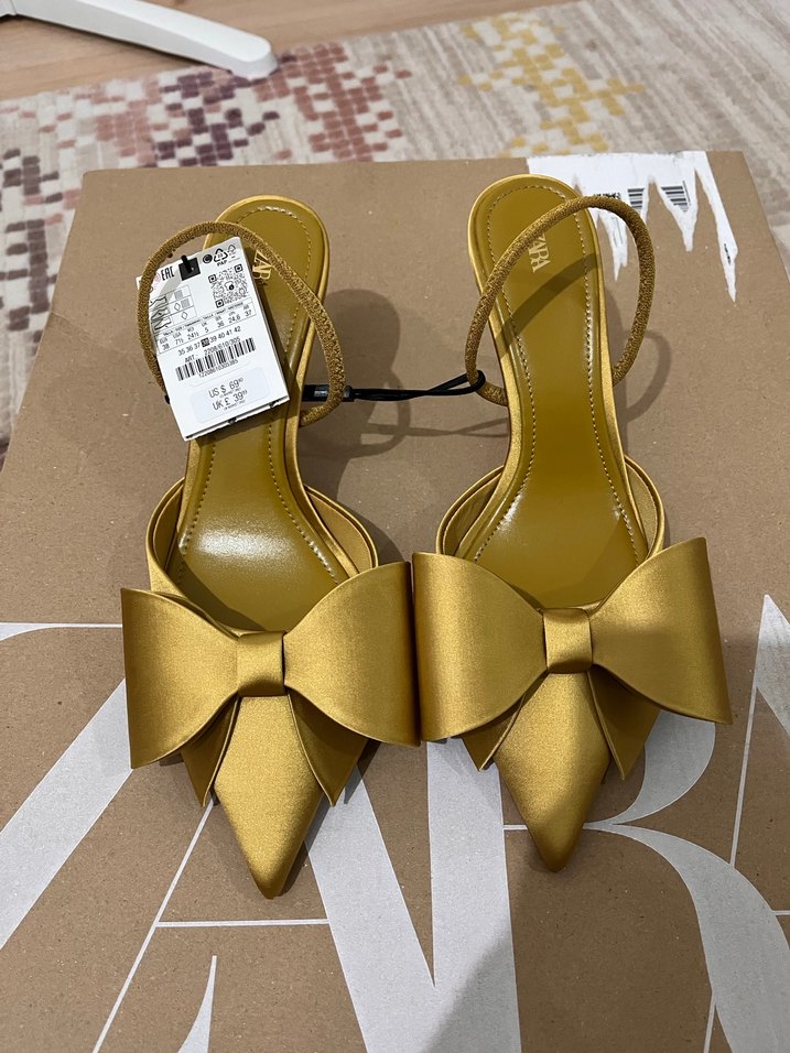 Zara Saten Fiyonk Detaylı Sarı Stiletto - Görsel 2