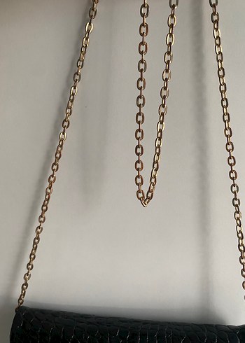 Accessorize Zincir Detaylı Siyah Yılan Desenli Deri Çanta