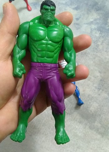 Renkli Süper Kahraman Aksiyon Figürleri - Görsel 3