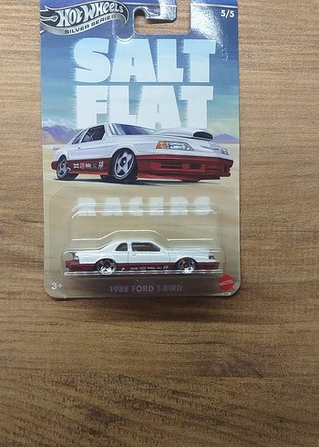 Beyaz Parlak Hot Wheels Oyuncak Araba