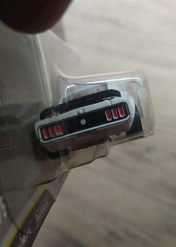 Hot Wheels 1969 Ford Mustang Boss 302 Oyuncak Araba - Görsel 3