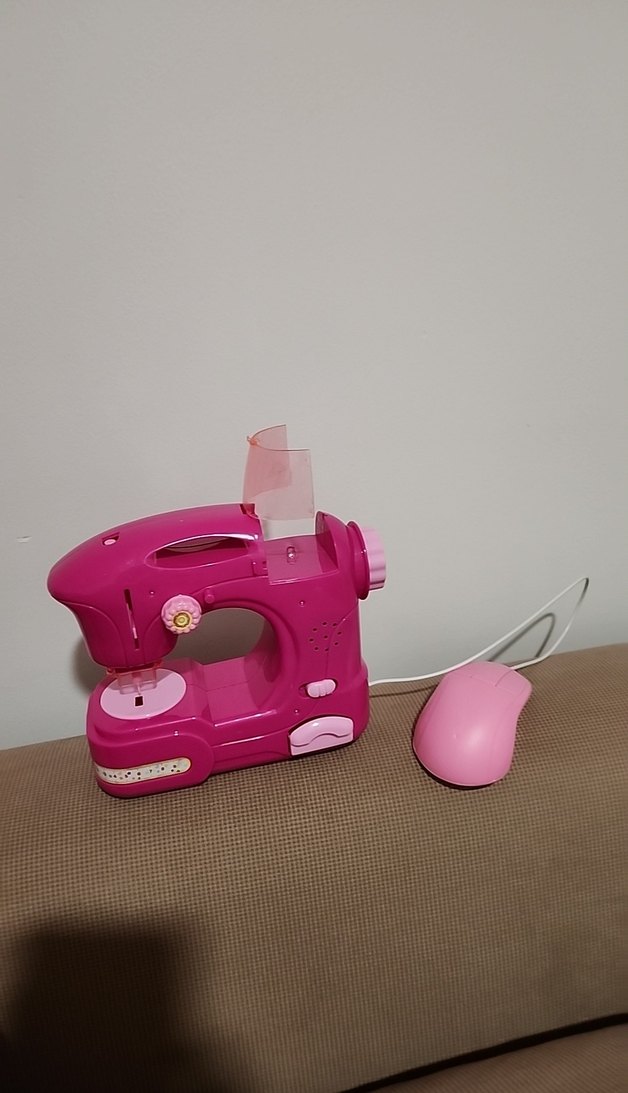 Pembe Renkli Dikiş Makinesi oyuncak - Görsel 3