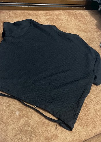 Zincir Detaylı Siyah Mini Crop Top - Görsel 3