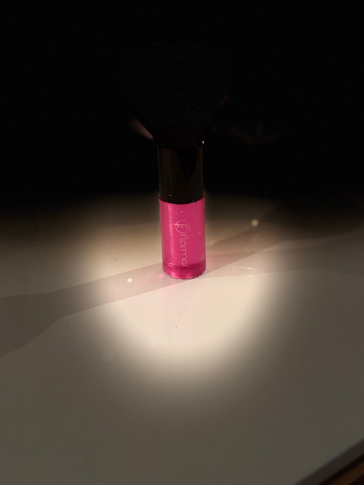 Canlı Pembe makyaj fırçası - Görsel 2