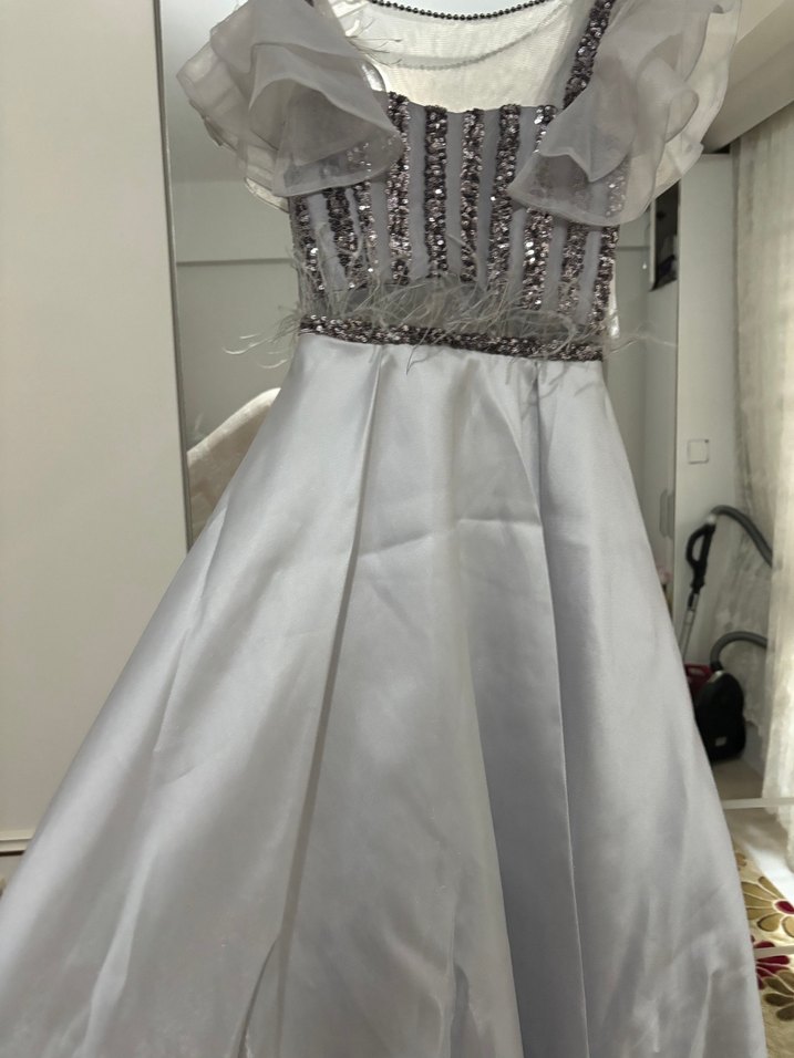 Gri İşlemeli Uzun Bohem Elbise - Görsel 2