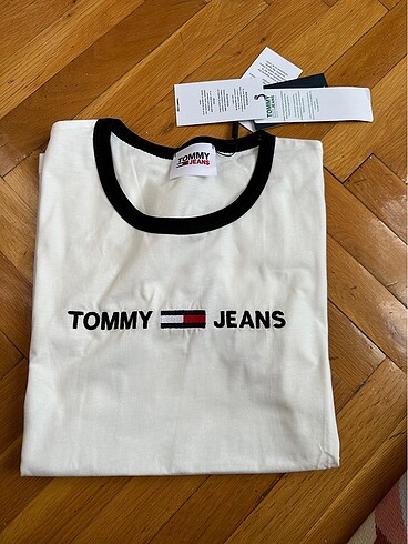 Tommy Hilfiger tshirt