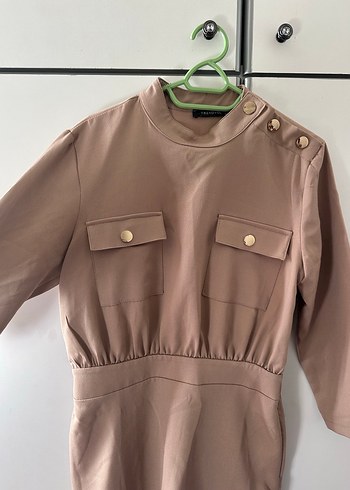 Düğmeli Bej Midi ofis Elbise - Görsel 2