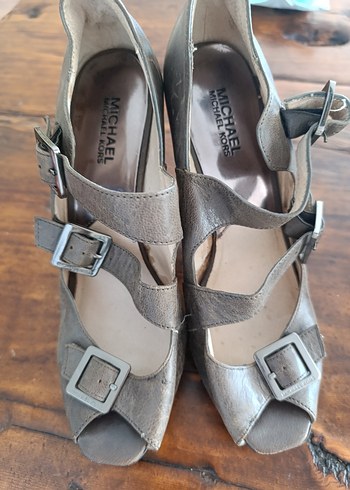 Michael Kors Gri Deri Dolgu Topuklu Kadın Ayakkabı