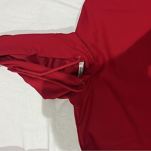 Stradivarius kırmızı sweatshirt